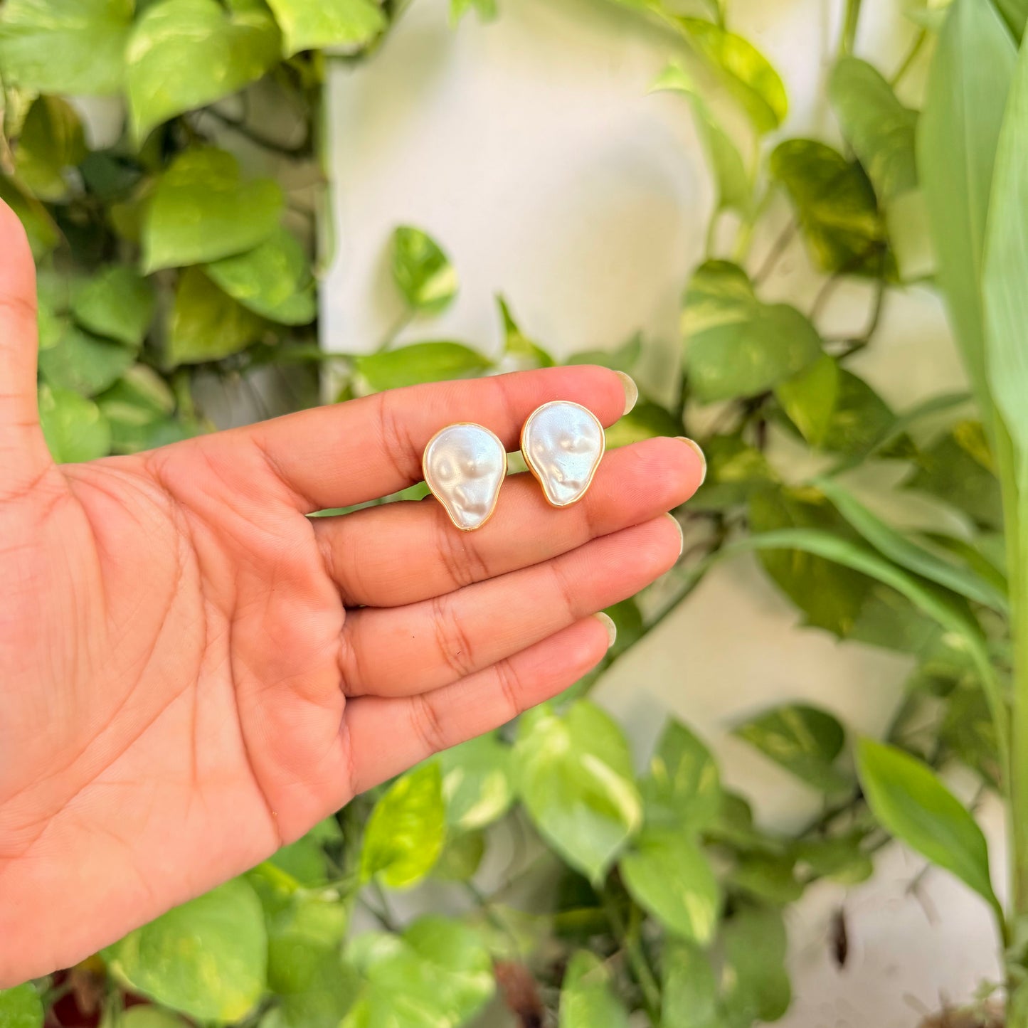 Pearl Studs