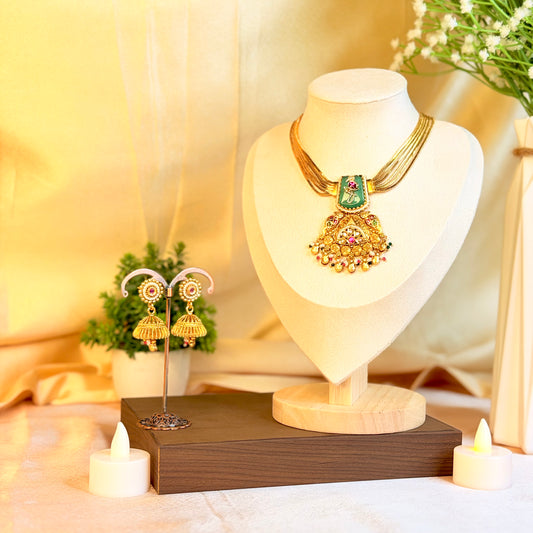 Janvi Heritage Set (big pendant)